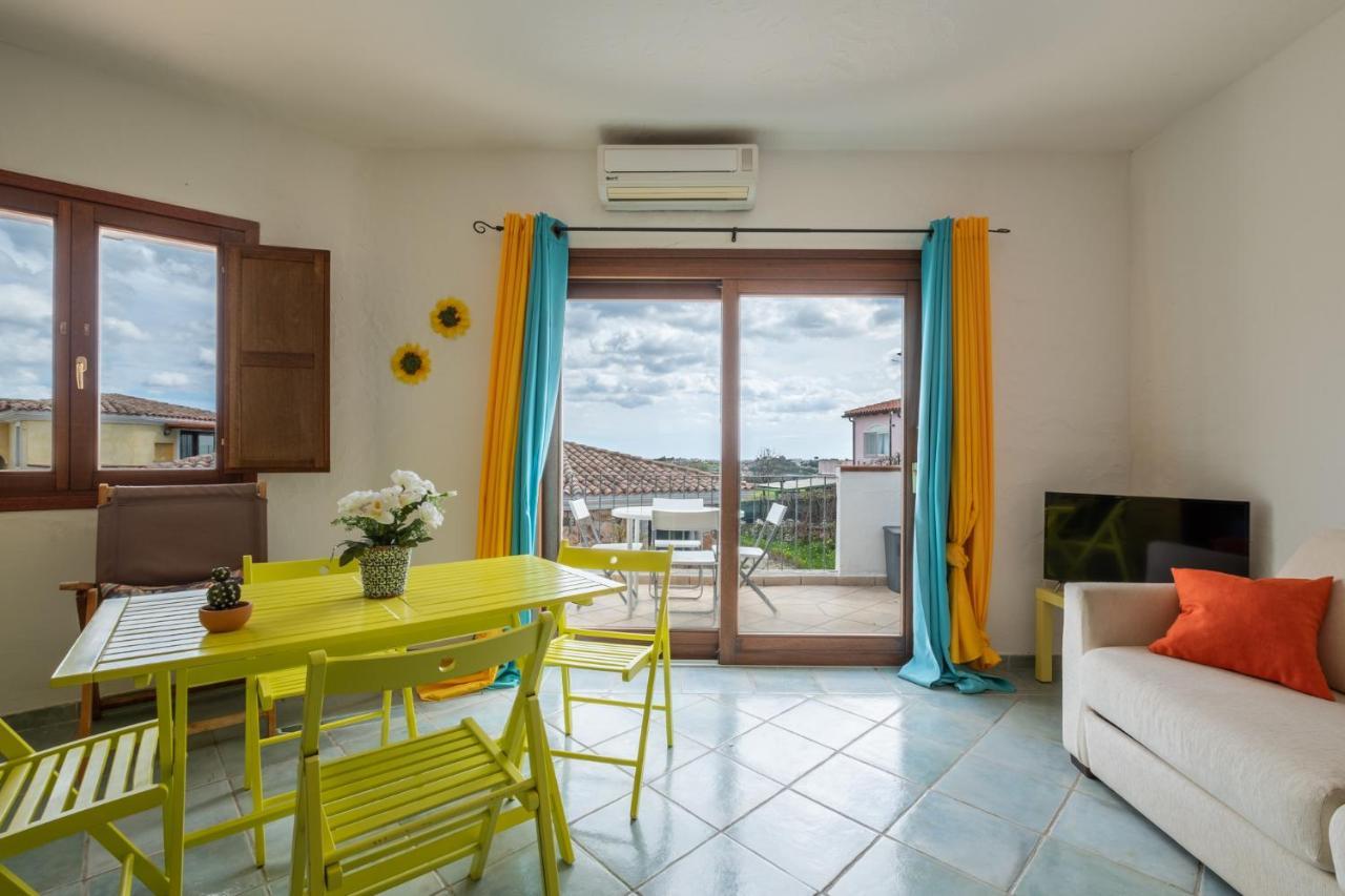 Vila Oleandri Rossi Tanaunella Exteriér fotografie